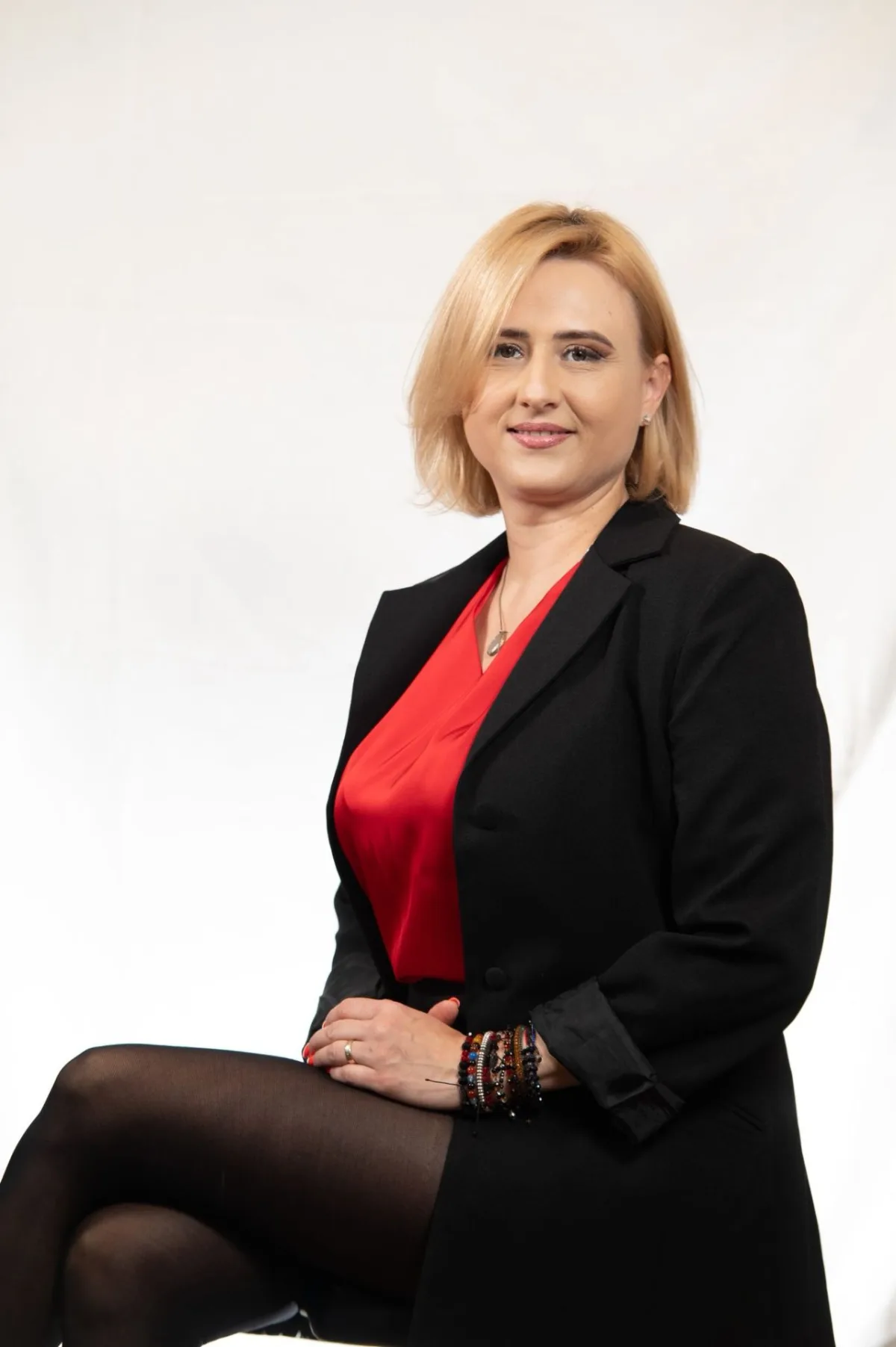 Dana Buzas — Color Expert